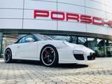 Porsche 911 Model 997 Carrera 4 S Cabriolet - Porsche: Model 911