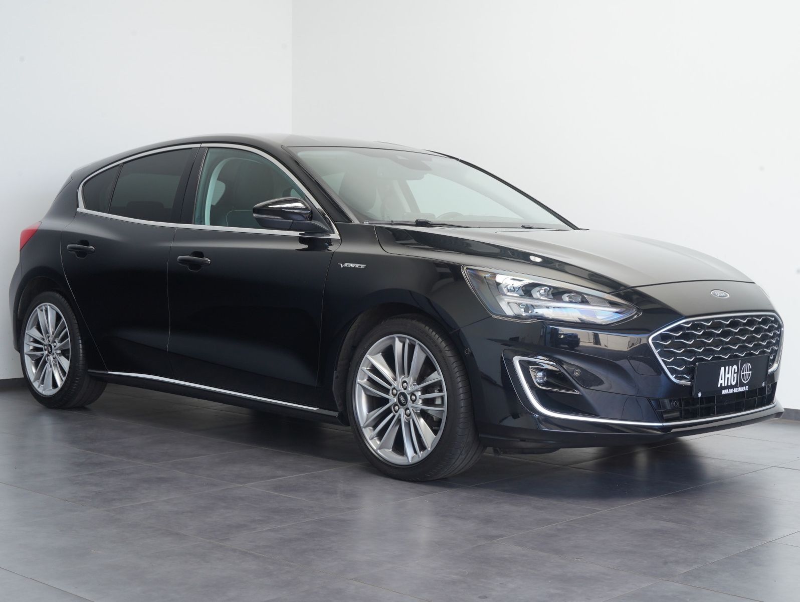 Fahrzeugabbildung Ford Focus Lim. 1.5 EcoBoost Vignale LED/ACC/HEAD-UP