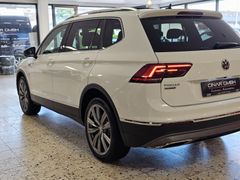 Fahrzeugabbildung Volkswagen Tiguan Allspace Highline 4Motion (PANO/360°CAM/L