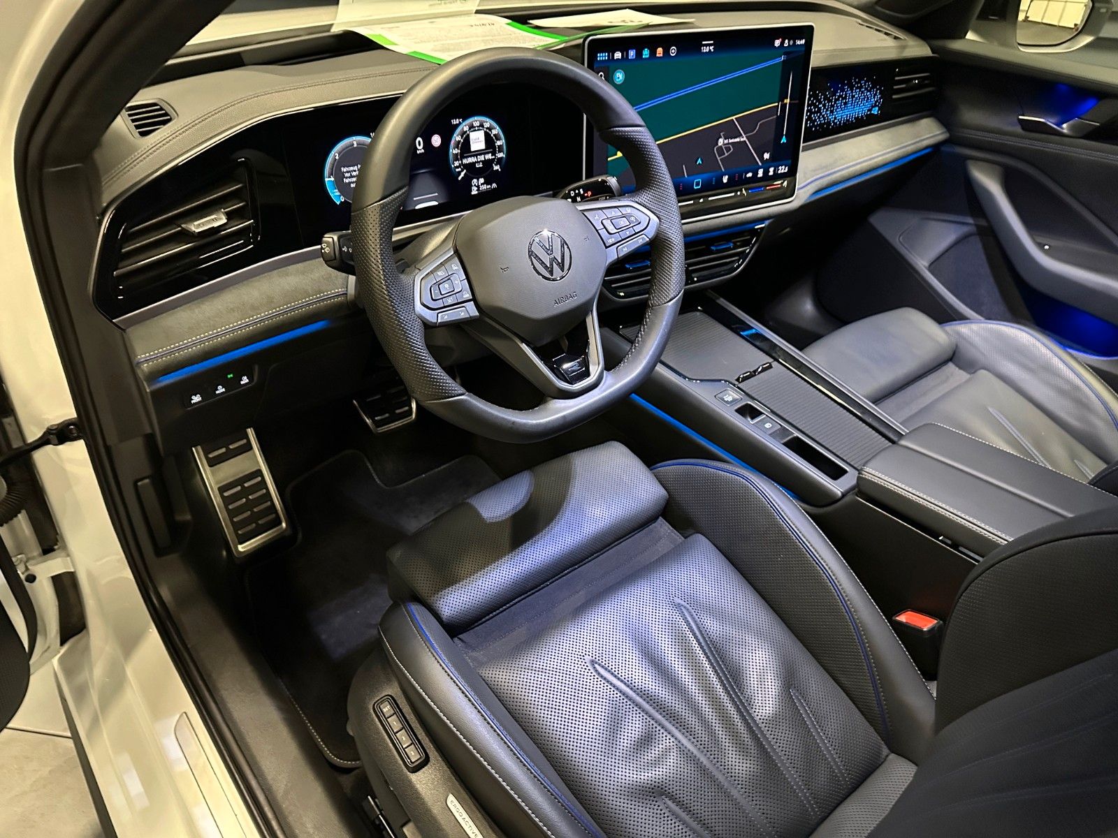 Volkswagen Passat Variant 142 kW 4Motion R-Line/Signature foto 16