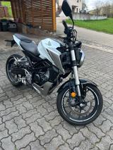 Honda CBF 125NA - HONDA WEIß CBF 125