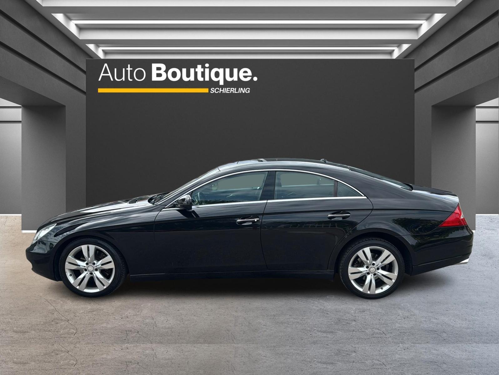 Mercedes-Benz CLS 300 7G-TRONIC /NAVI/LEDER/H&K SOUND/PANO