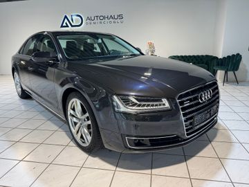 Audi A8 - 1