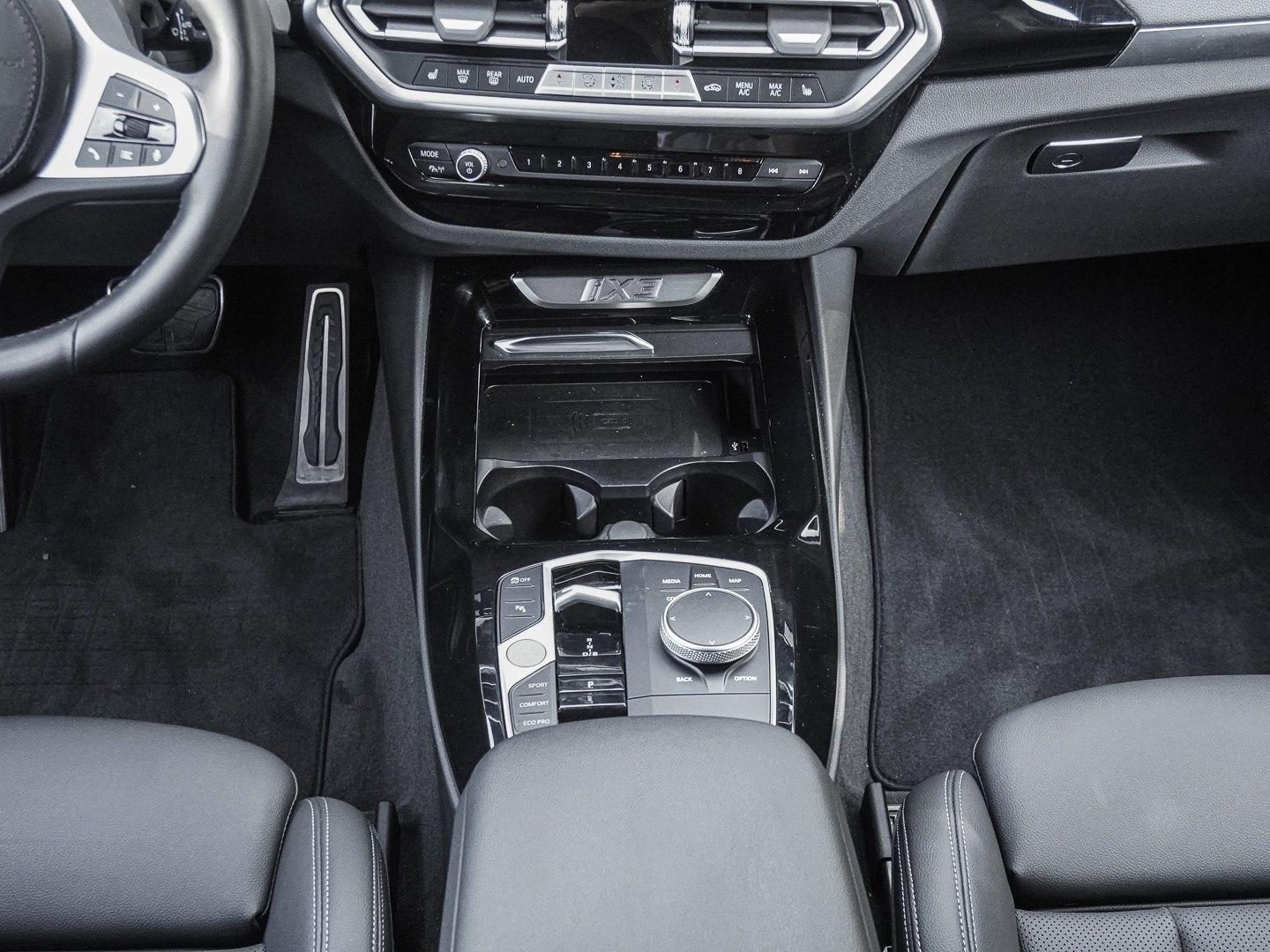 BMW iX3 Inspiring M Sport PANO ACC RFK NAVI LED DAB