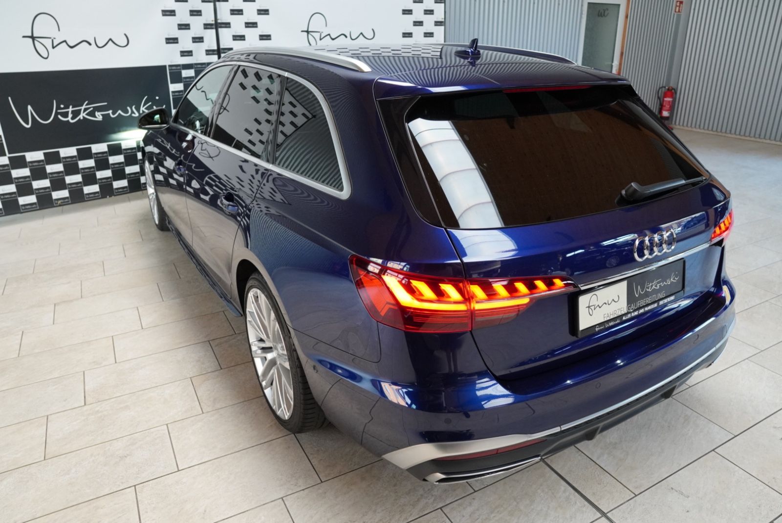 Audi A4 Avant 35 TDI S line B&O ACC LED AHK Carbon foto 17