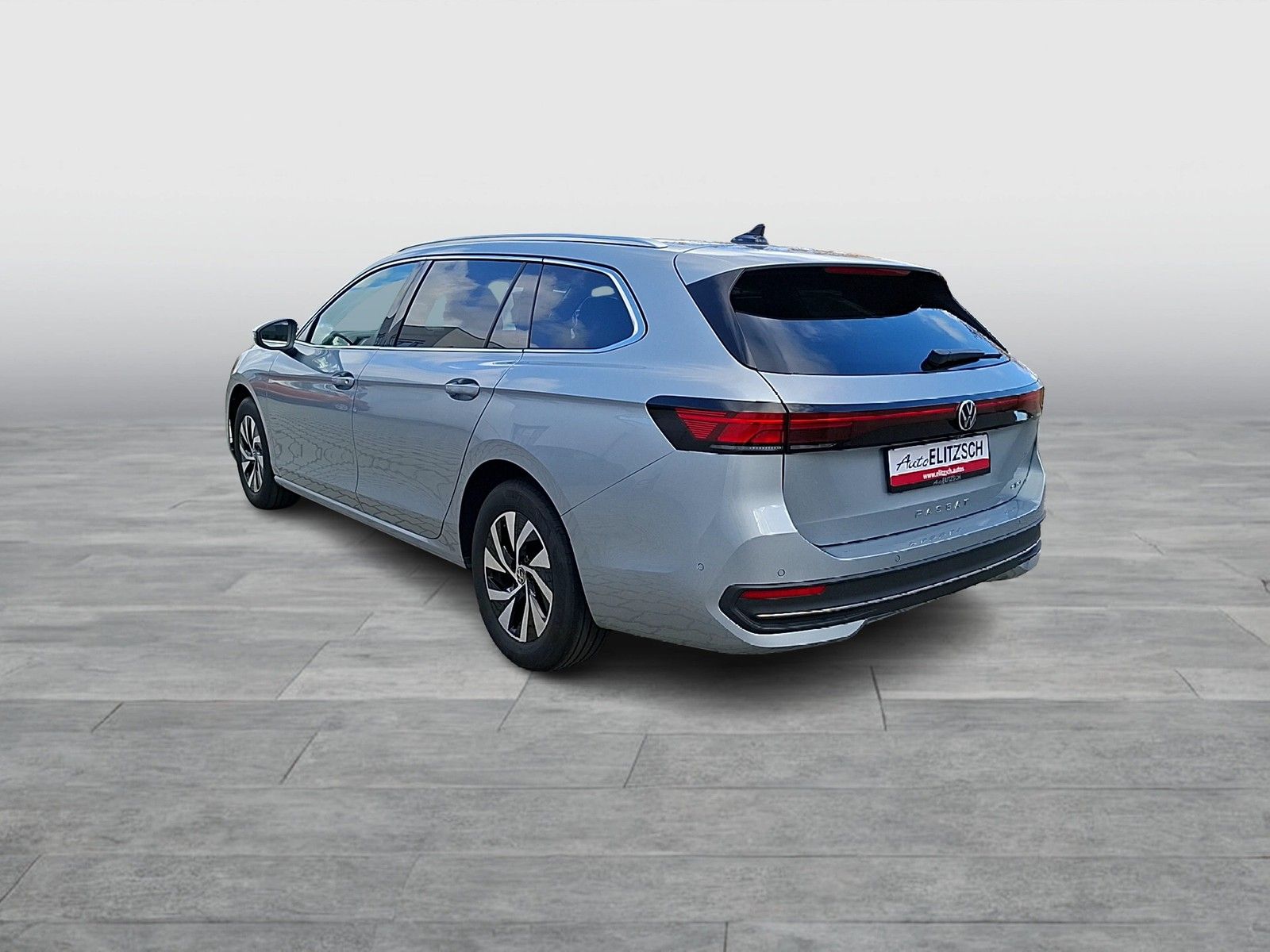 Volkswagen Passat Variant eTSI Business DSG LED Navi AID HU imagem 3