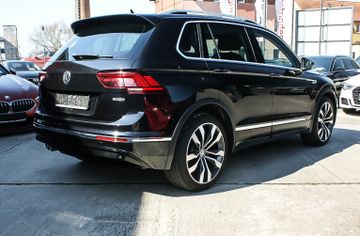 Fahrzeugabbildung Volkswagen Tiguan 2.0 SCR 4Motion DSG Highline R-LINE 20ZOL