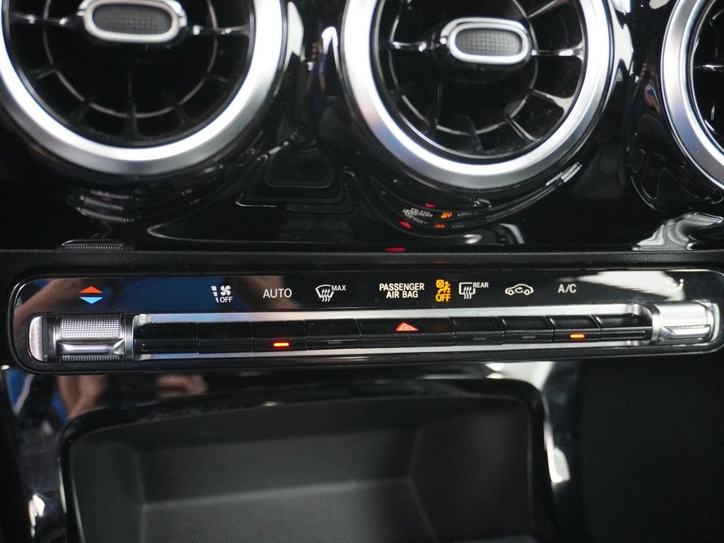 Mercedes-Benz A 160 Business Solution Plus | AHK Wegklapbaar |