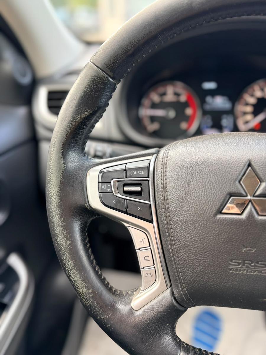 Mitsubishi L200 Plus Doppelkabine 4WD