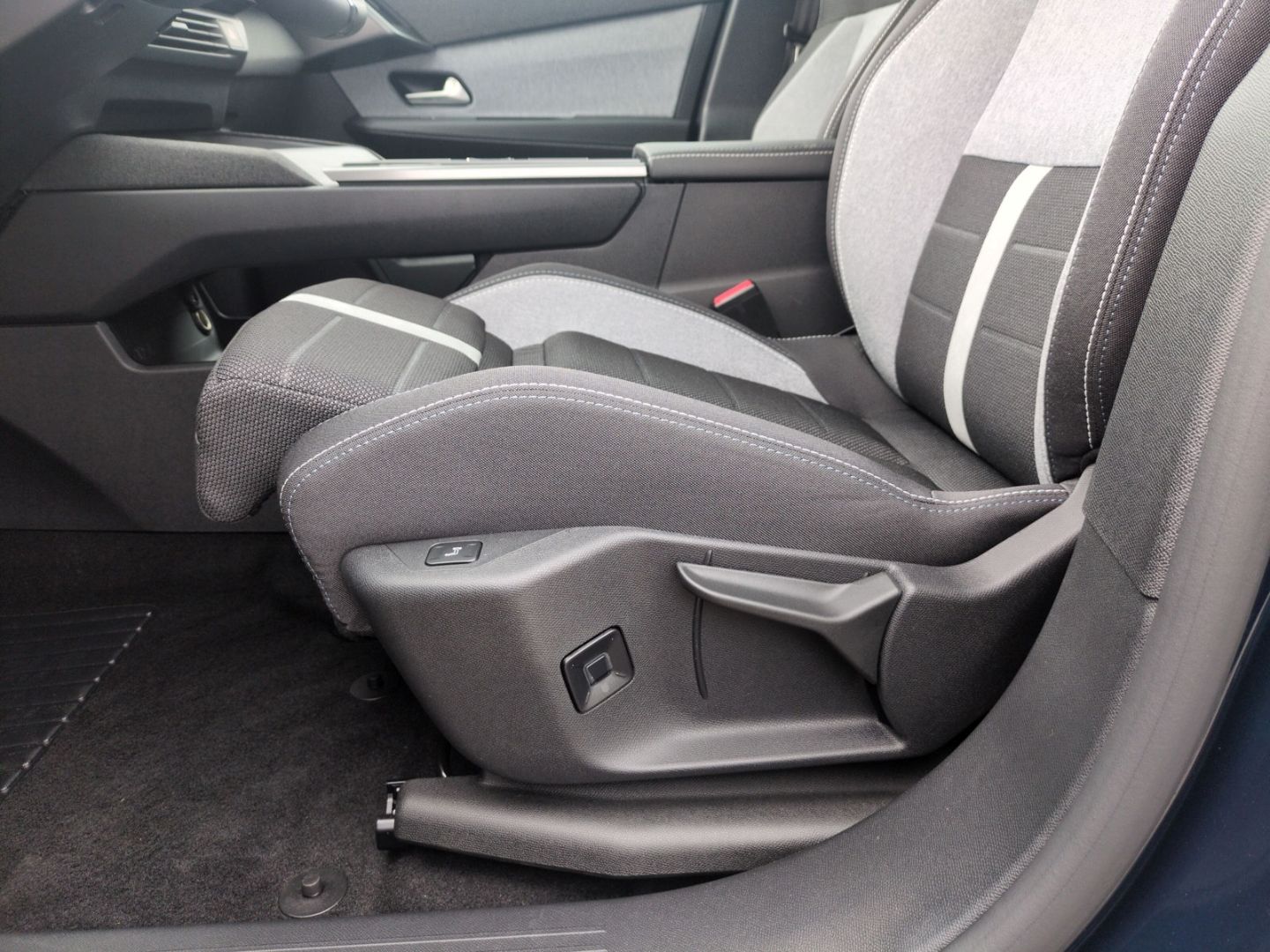 Opel Grandland (X) - Bild 21