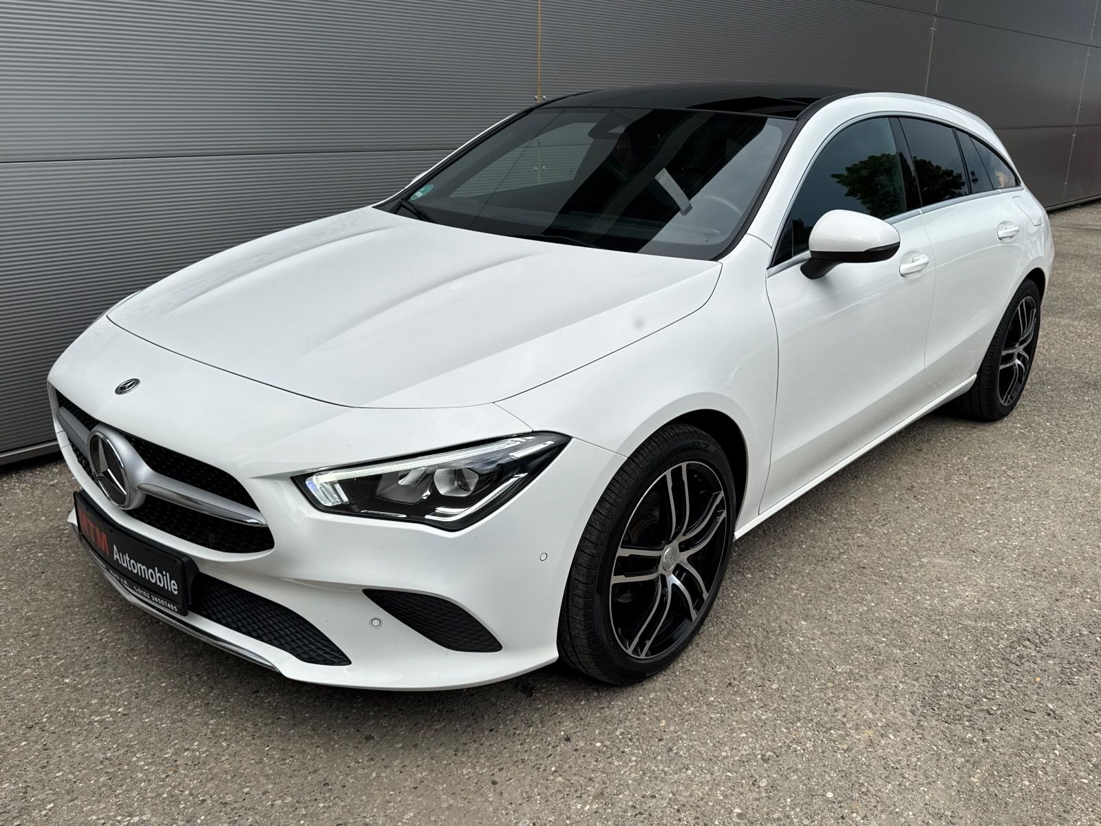 MERCEDES-BENZ CLA 180 Shooting Brake Navi LED Pano Virtual