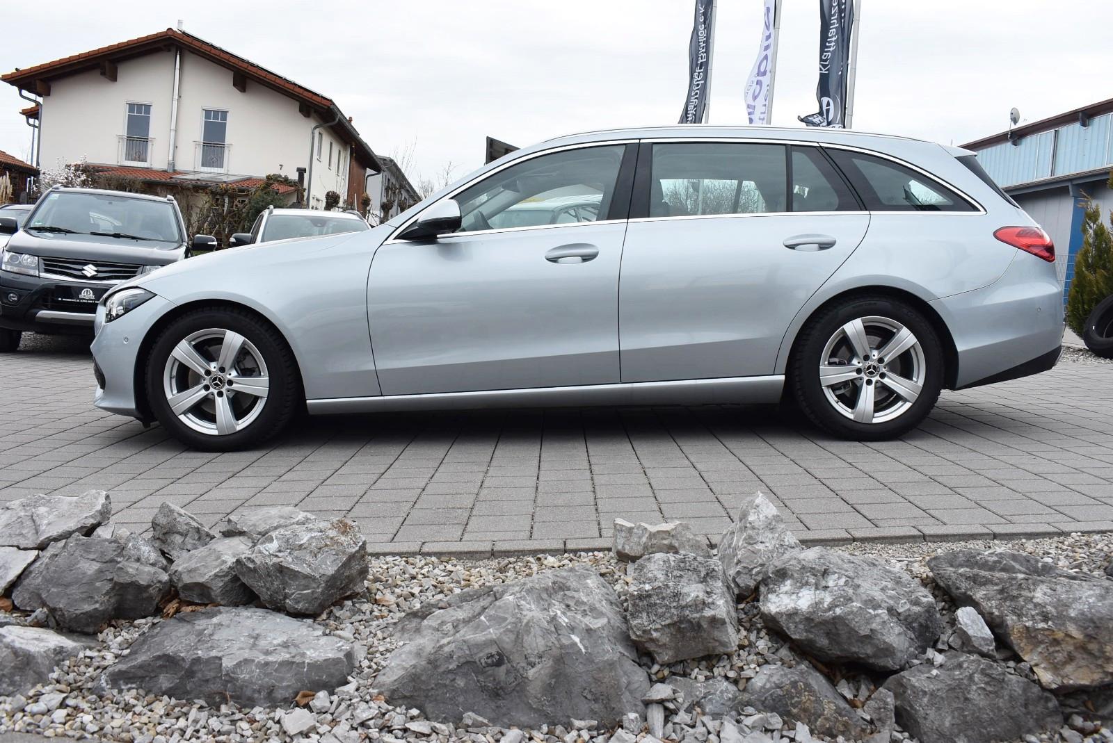 Mercedes-Benz C 220 C T-Modell C 220 T d 4Matic/AHK