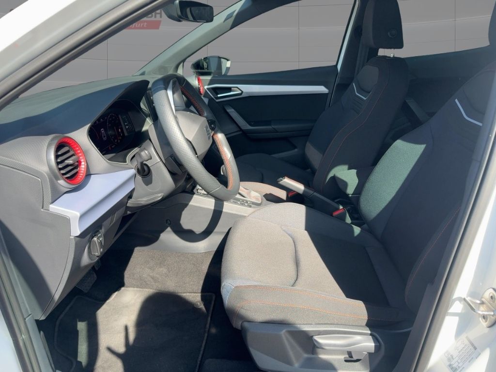 Fahrzeugabbildung SEAT Ibiza FR, Navi, Rückfahrkamera, LED Schweinwerfe