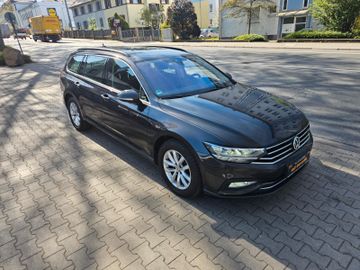 Volkswagen Passat Variant - 10