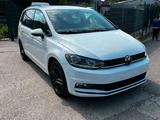 Volkswagen Touran 2.0 TDI DSG 7.Sitzer Facelift Highline - Volkswagen Touran: Facelift