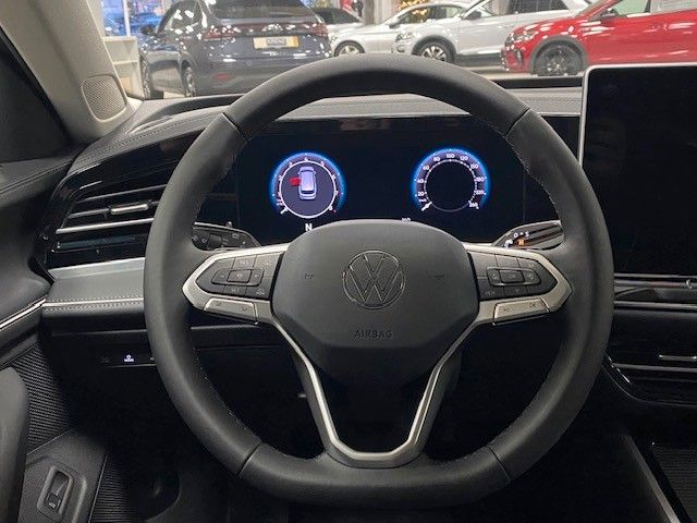 Fahrzeugabbildung Volkswagen Passat Variant 1.5 TSI OPF DSG Elegance+MATRIX++