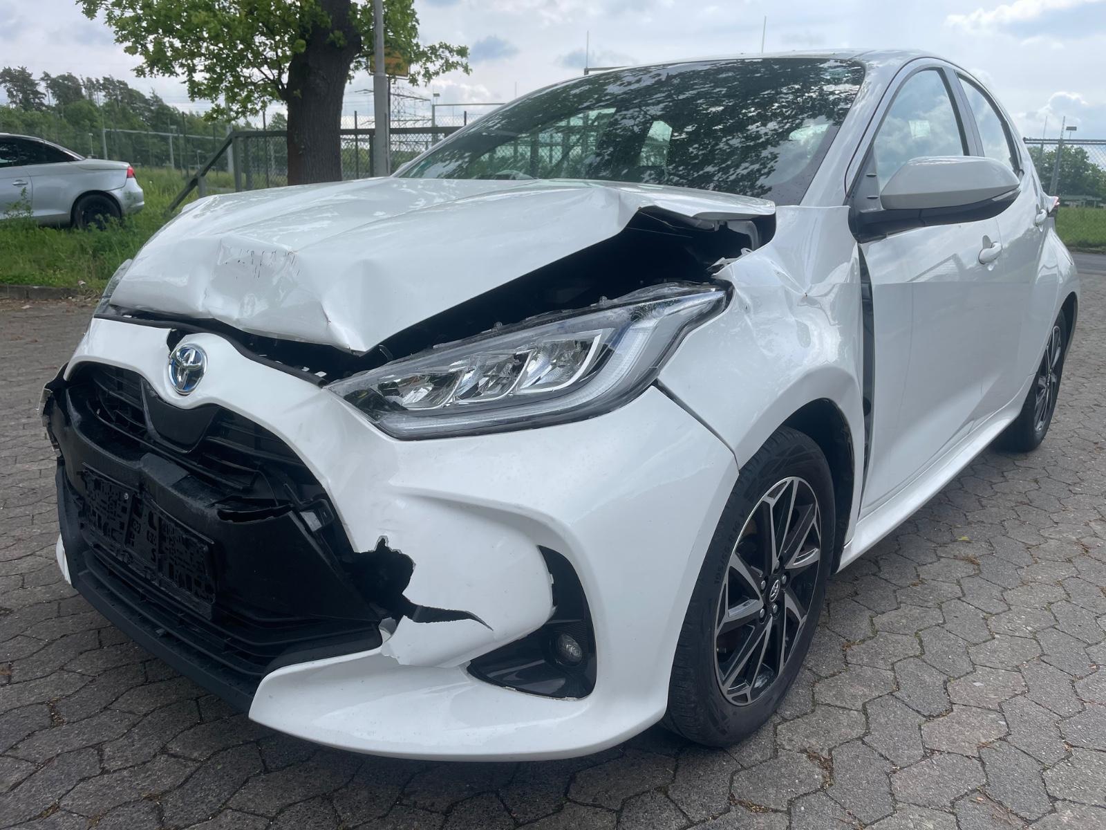 Toyota Yaris 1.5-l-VVT-i Hybrid CVT Team Deutschland