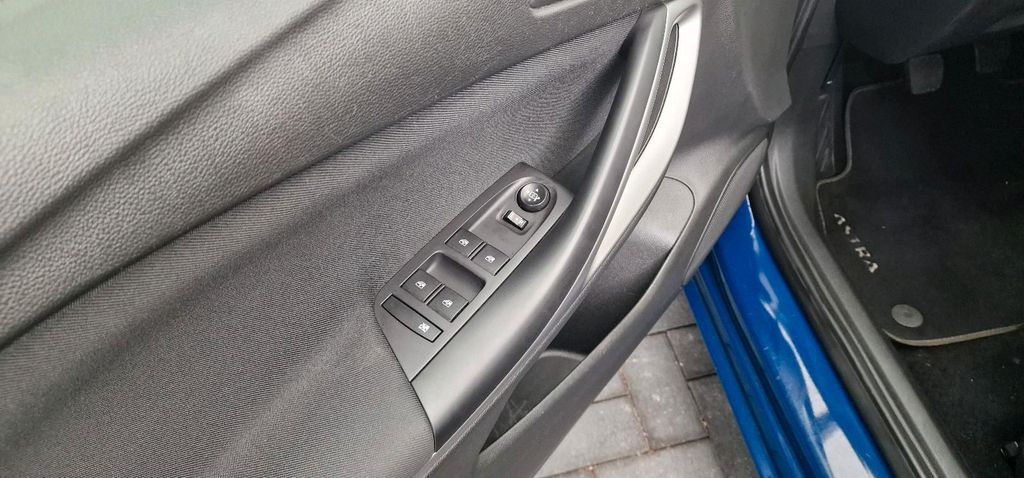 Image of Opel Astra