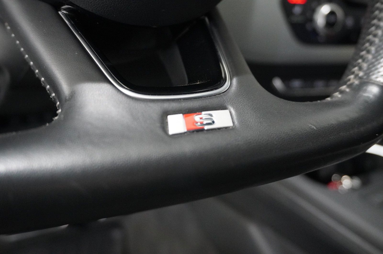 Fahrzeugabbildung Audi A5 Sportback 2.0 QUATTRO S-LINE NAVI/LED/SHZ/AHK