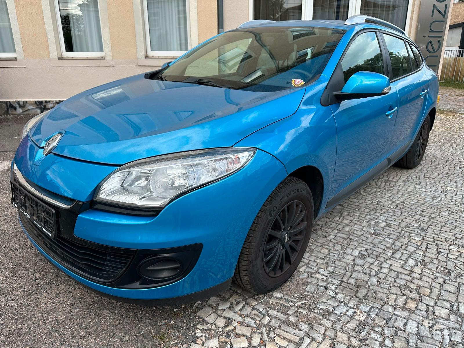 Renault Megane 2013 — interior