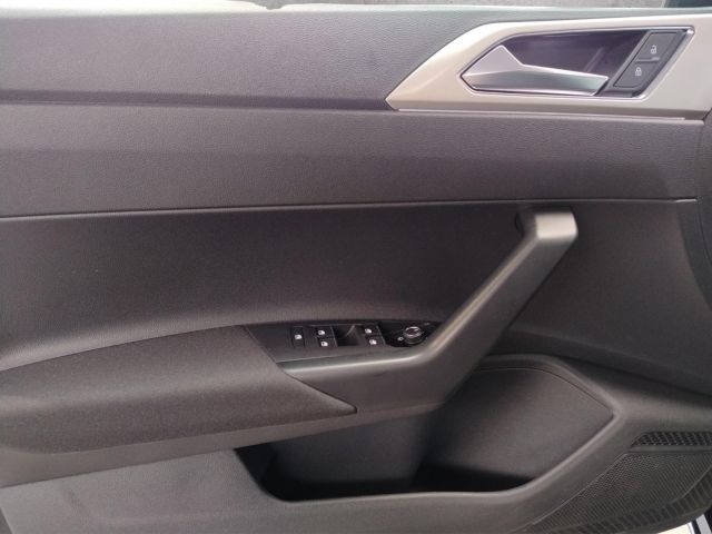 Polo MOVE 1.0 TSI Klima Navi Einparkhilfe