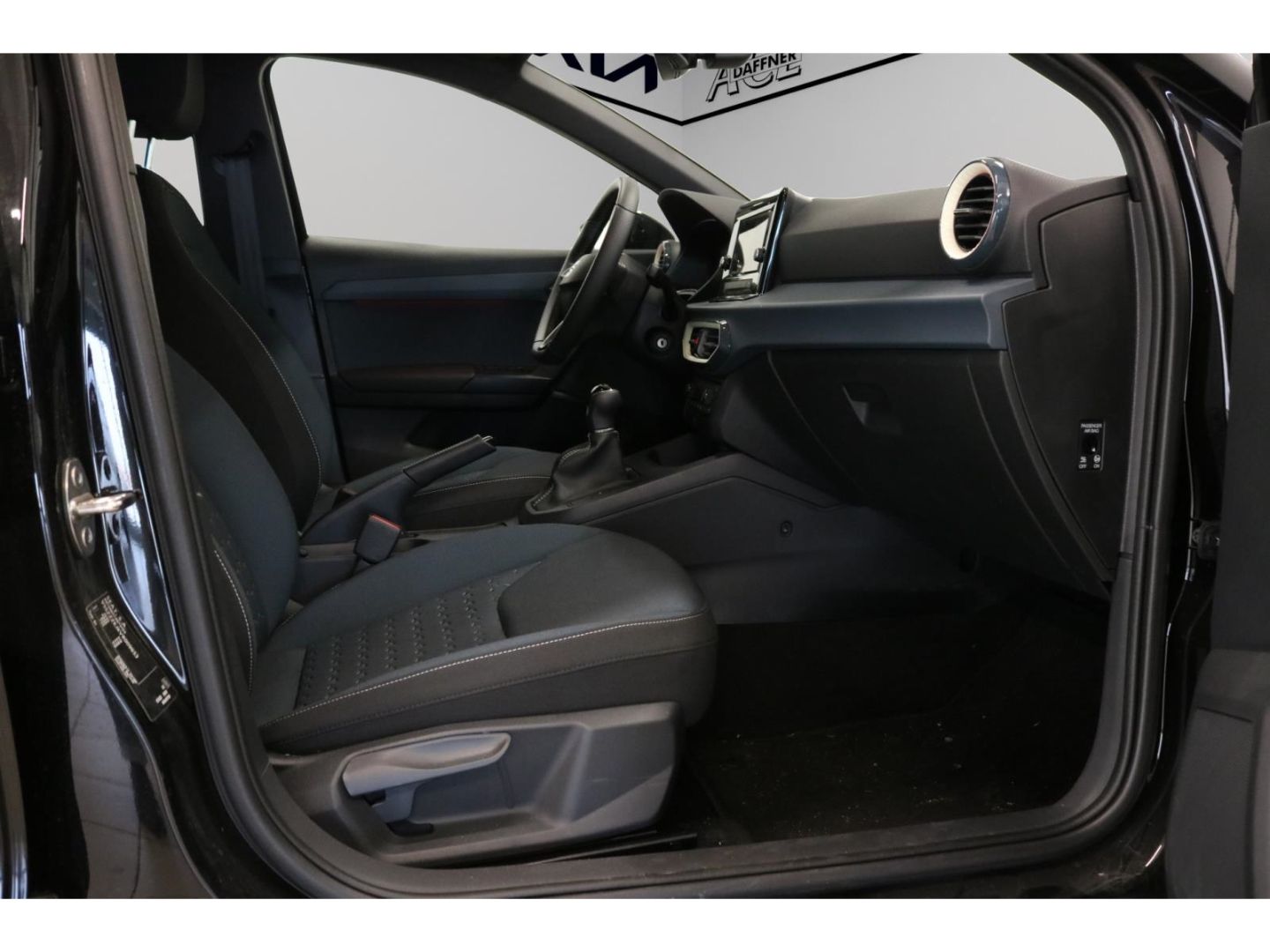 Fahrzeugabbildung SEAT Ibiza 1.0 MPI 59 kW Style Digitales Cockpit LED