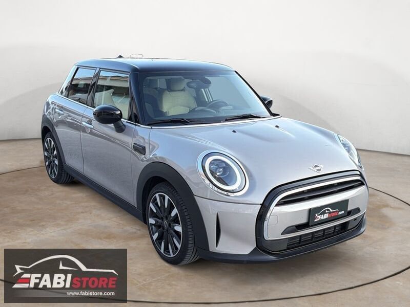 MINI MINI Mini 5 porte 1.5 Cooper 136 Cv 5 porte Your