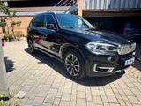 BMW X5 F15 xDrive35i  Vollausstattung  - BMW X5 mit Benzin-Antrieb: Fernlichtassistent