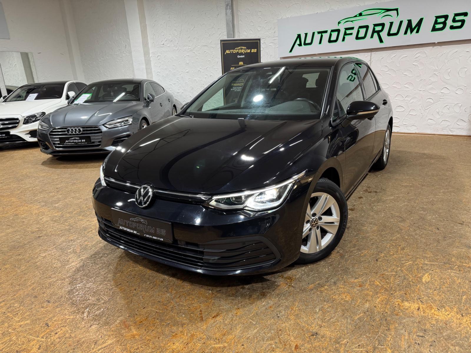 Volkswagen Golf VIII Lim. Life 1.5TSI/CAM/SHZ/GARANTIE11/27