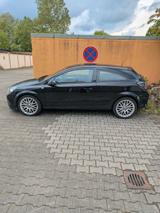 Opel Astra GTC 1.6 Twinport Sport 77kW Sport - Opel Astra aus 2006: Sport