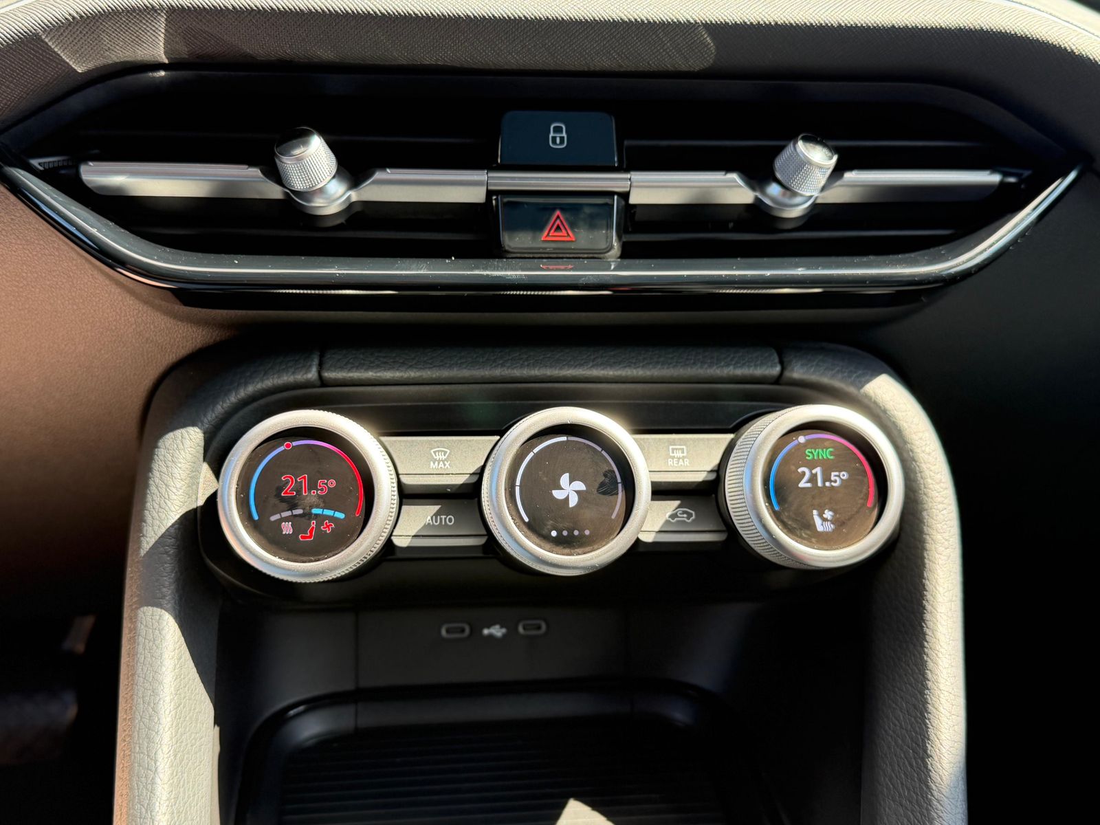 Illustration du véhicule SKODA Kodiaq 2.0 TDI 4x4 Selec PANO*AHK*MATRIX*StandH.