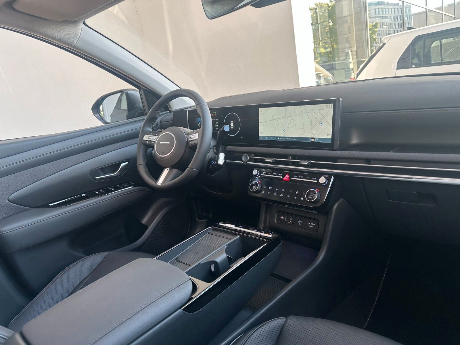 Fahrzeugabbildung Hyundai Prime Hybrid Panorama/Navi/Leder!