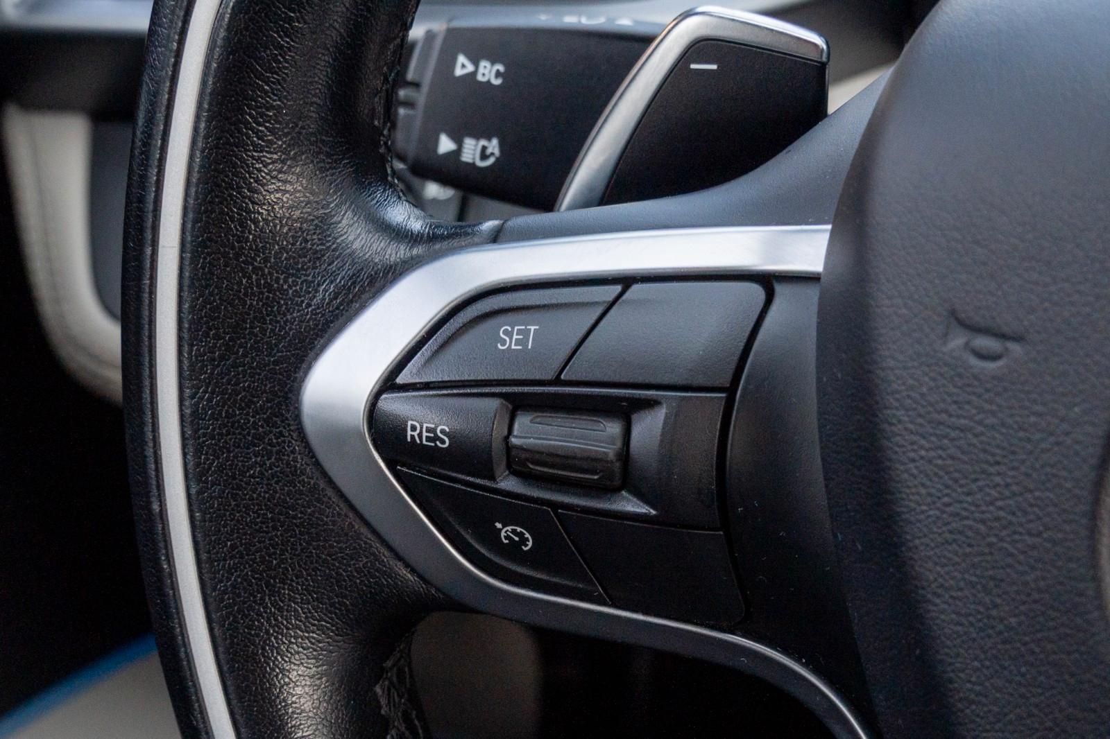 BMW i8 Coupe  LASER.HUD.HARMAN.DR.ASS.NAVI