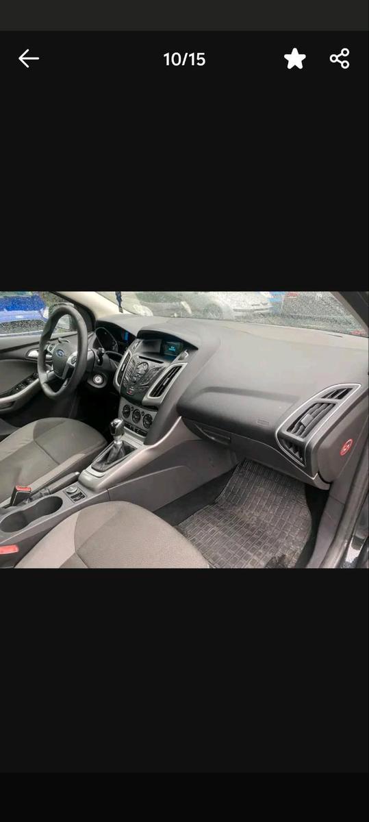 Ford Focus 2014 — photo 14