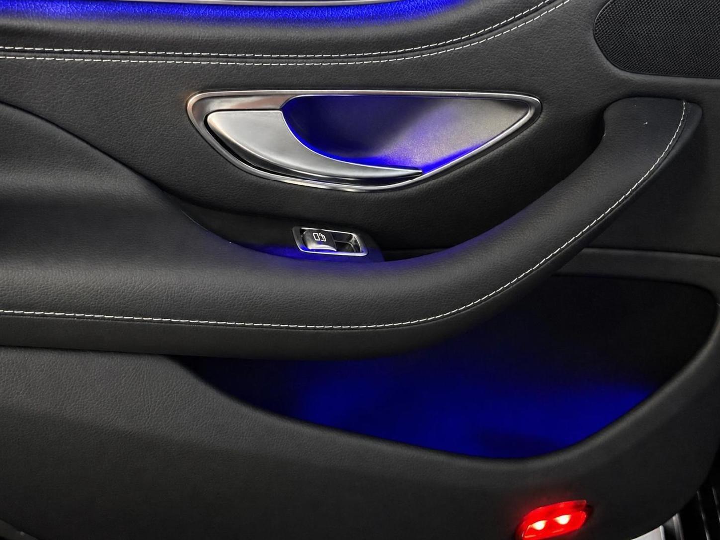 Mercedes-Benz CLS 220 *1. Hand + LED + Ambiente*