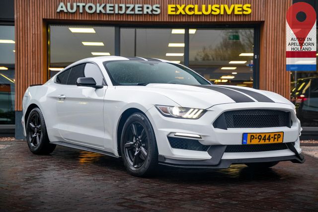 Ford Mustang 3.7 V6 kamera Keyless Go Cruise xenon Sp