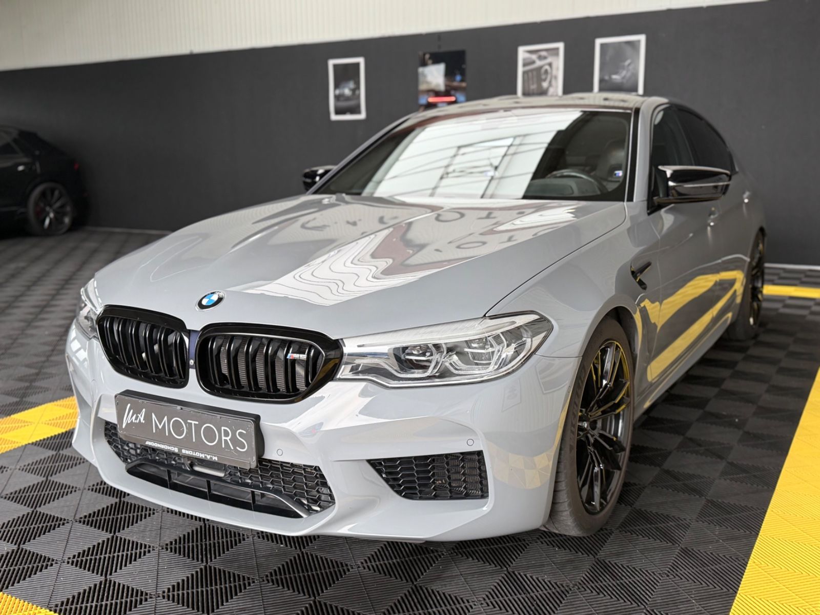 BMW M5/COMPETI/SITZ.BELÜF/BMW GAR/DRIVERS PACKAGE