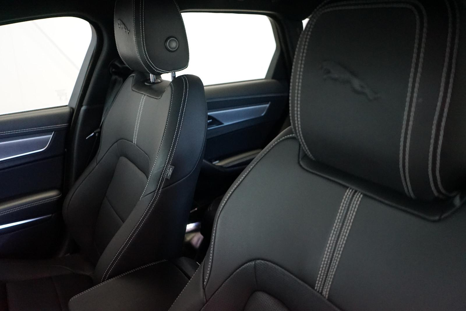 Jaguar XF Sportbrake D200 R-Dynamic Kamera+SHZ+Leder