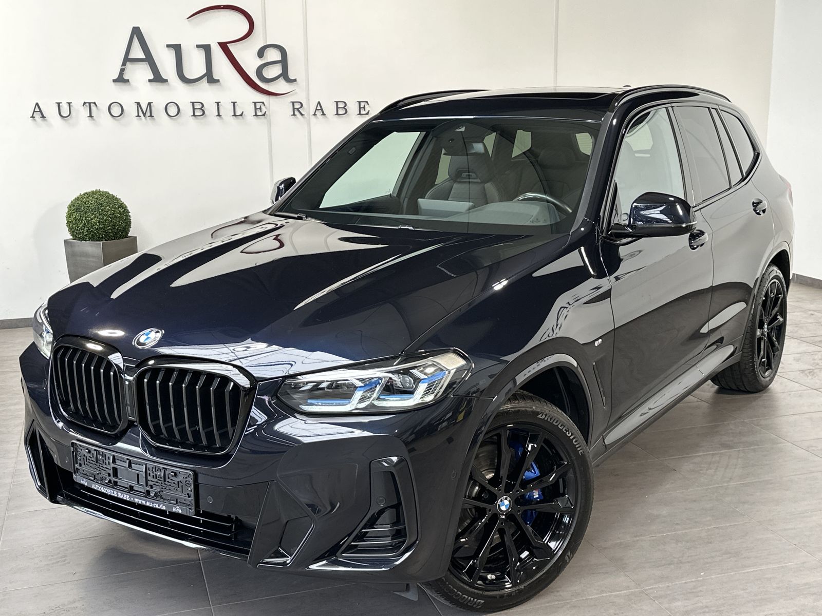 Fahrzeugabbildung BMW X3 xDrive20d M-Sport NAV+LASER+PANO+HUD+20ZO+KAM