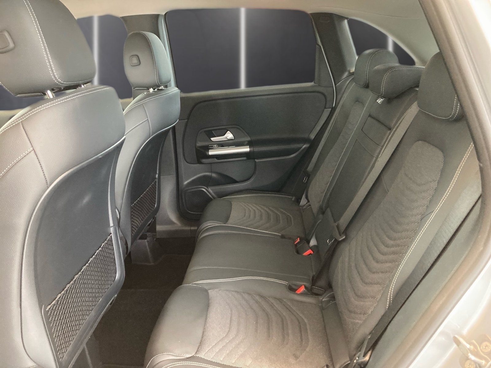Fahrzeugabbildung Mercedes-Benz B 200 Progressive Line*Night*18"*LED*Kamera*Navi