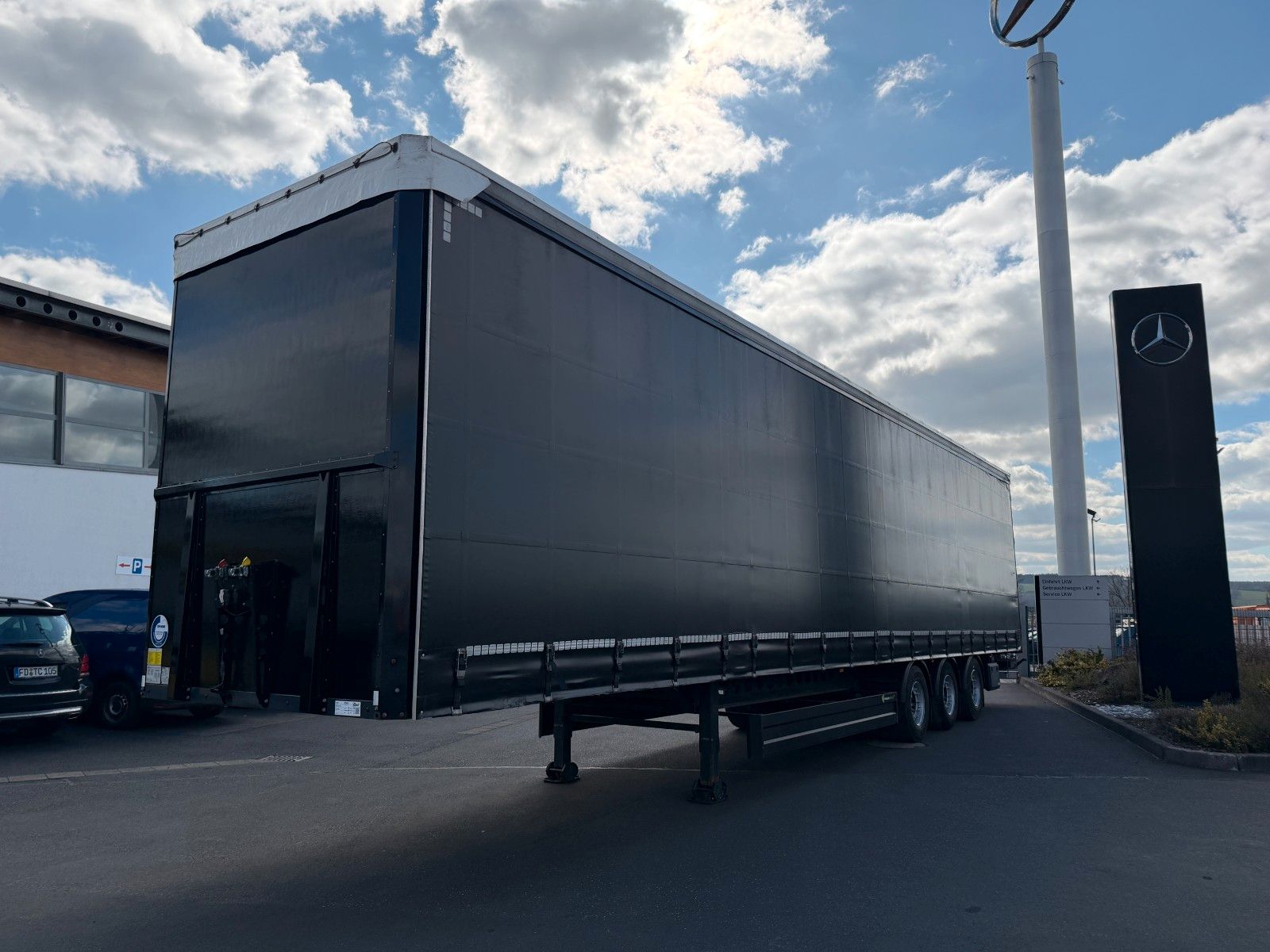 Fahrzeugabbildung Berger SAPL 24 LTMN 1x lift SAF Hubdach Schiebeverdeck