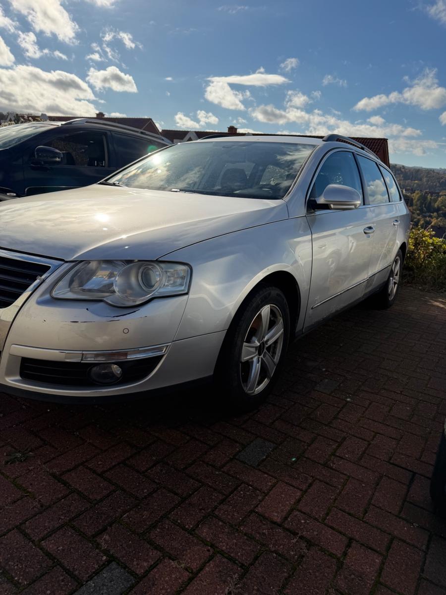 Volkswagen Passat 2009 — engine 1.798 cm³, 160 HP (118kW)