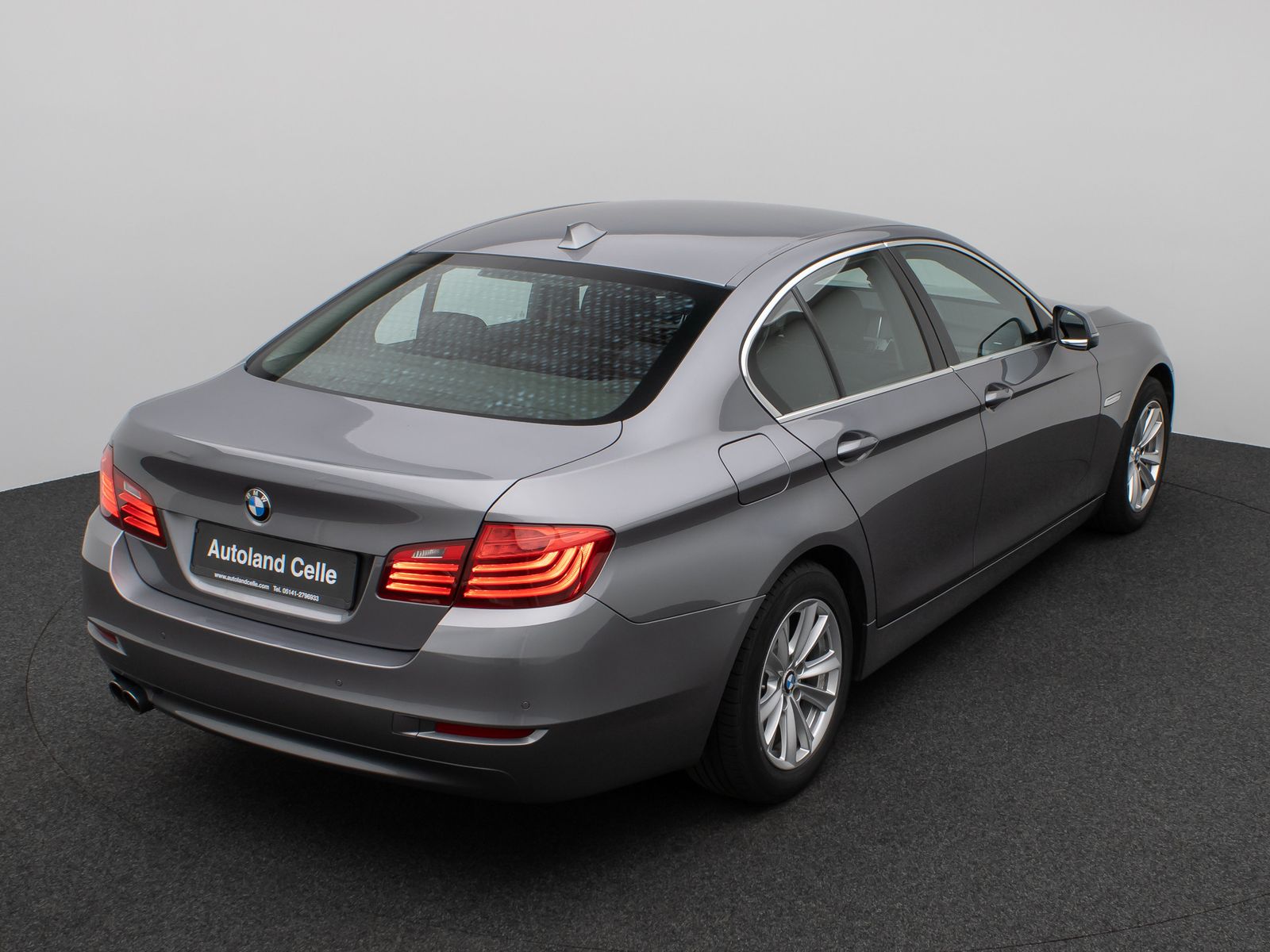Fahrzeugabbildung BMW 520d Navi Sitzhzg Bi-Xenon PDC Tempomat