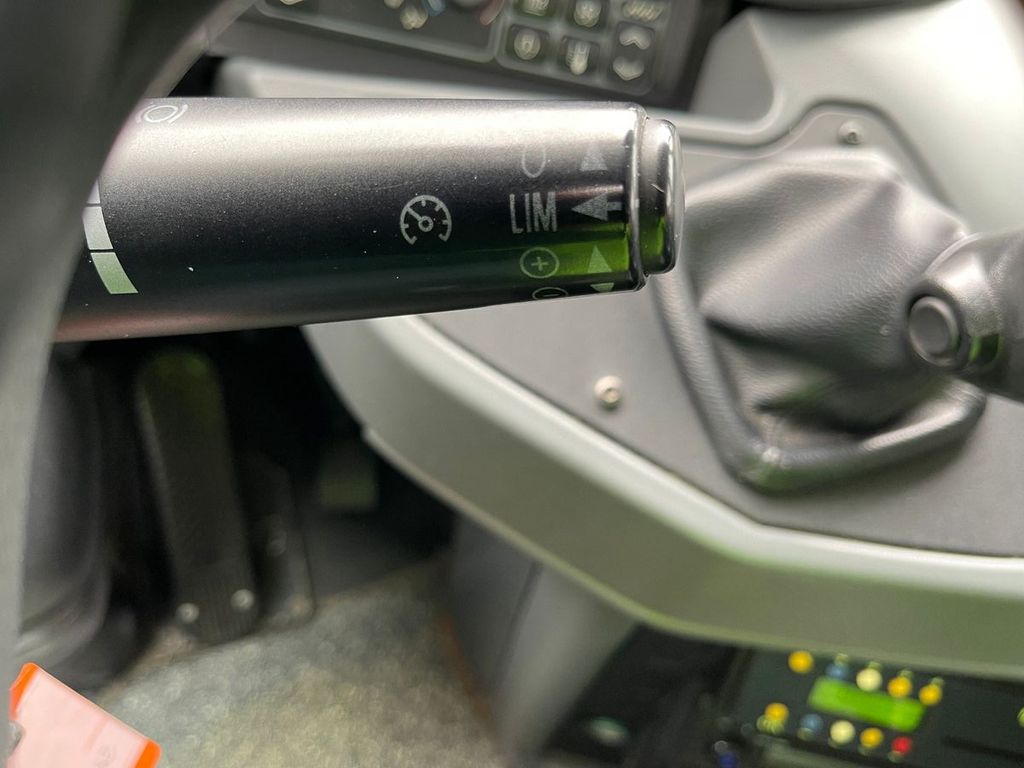 Car thumbnail