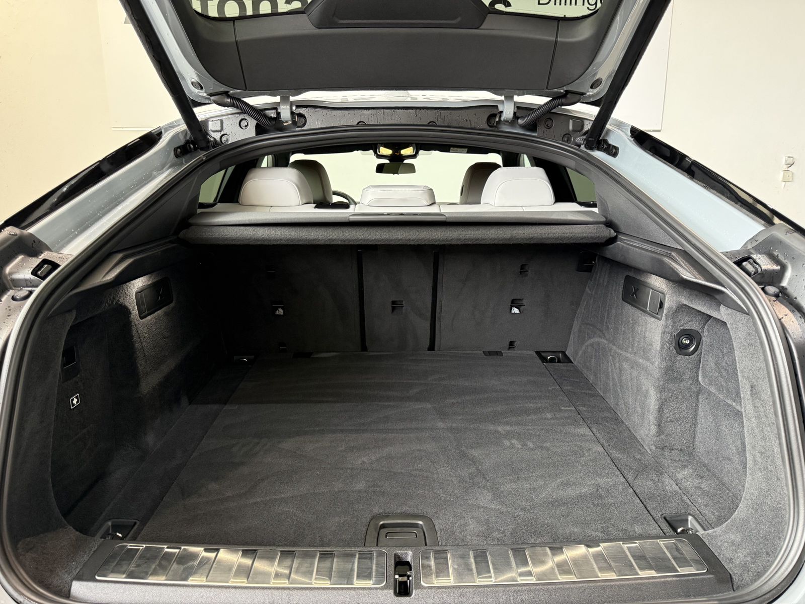 Fahrzeugeinzelansicht 14 Fahrzeugabbildung BMW X6 xDrive30d M Sport Gestiksteuerung HK HiFi