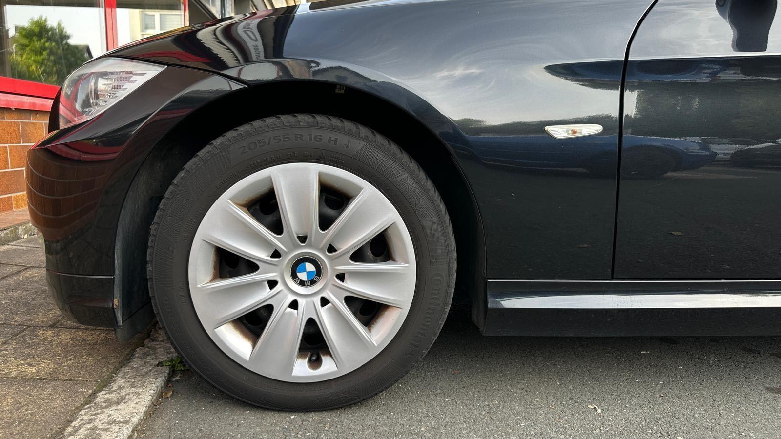 BMW 318 2011 — photo 10