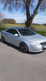 Volkswagen Eos 2.0 FSI Standard - Volkswagen Eos: Standard