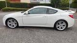 Hyundai Genesis Coupe Leder Einparkhilfe Infinity R19 - Hyundai Genesis: Automatik