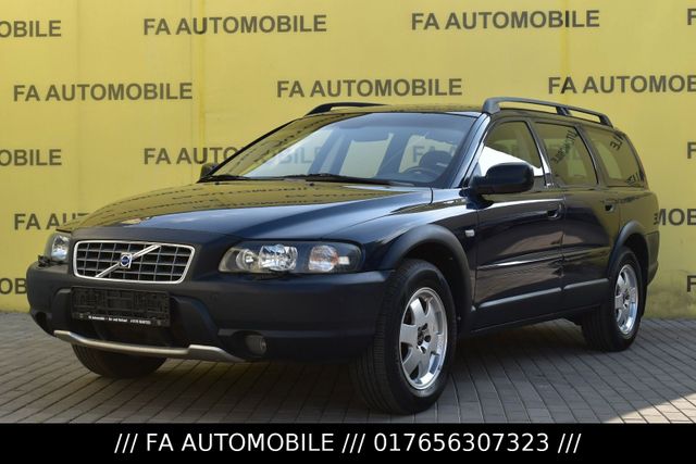Volvo XC 70 XC70 D5 AWD/LEDER/XENON/SHZ/AHK/ALU/