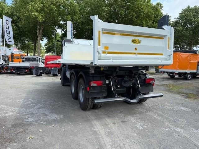 Fahrzeugabbildung Iveco X-Way AD300X54Z HR OFF Dreiseitenkipper